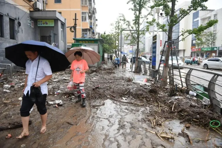 Badai Landa Guangzhou, 5 Orang Tewas dan Puluhan Luka-luka